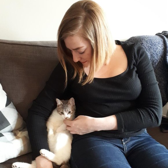 Meet your Posher, Nora - Picture 1 of 1